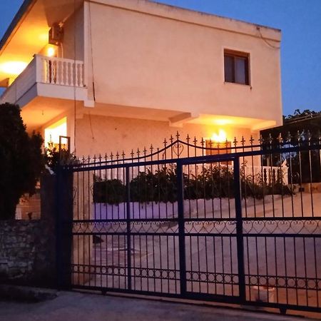 Arsen Apartments Sarandë Exterior foto